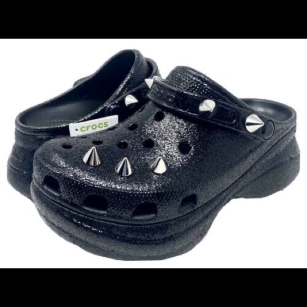 Crocs Goth black platform glitter with spike accents no signs of wear woman’s 9